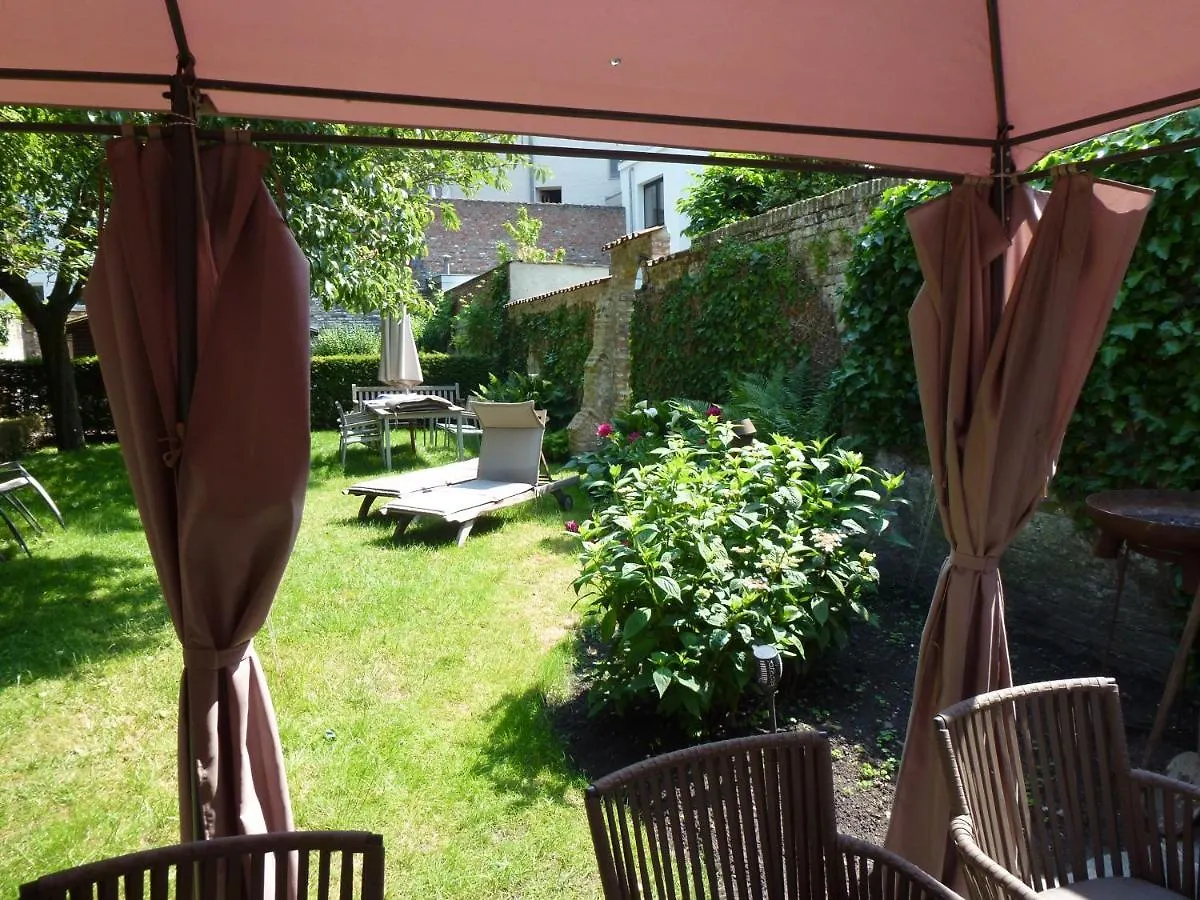 B&B Anna9 Brujas Bed and breakfast